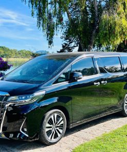 Toyota Alphard xem chi tiết giá bấm vào nút đặt xe