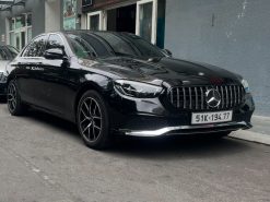 Hạng thương gia Mercedes E300  Class