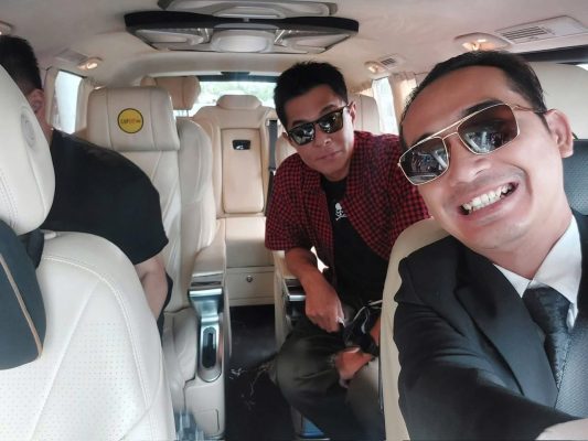 连接城市与行程的稳定出行方式 越南机场接送服务